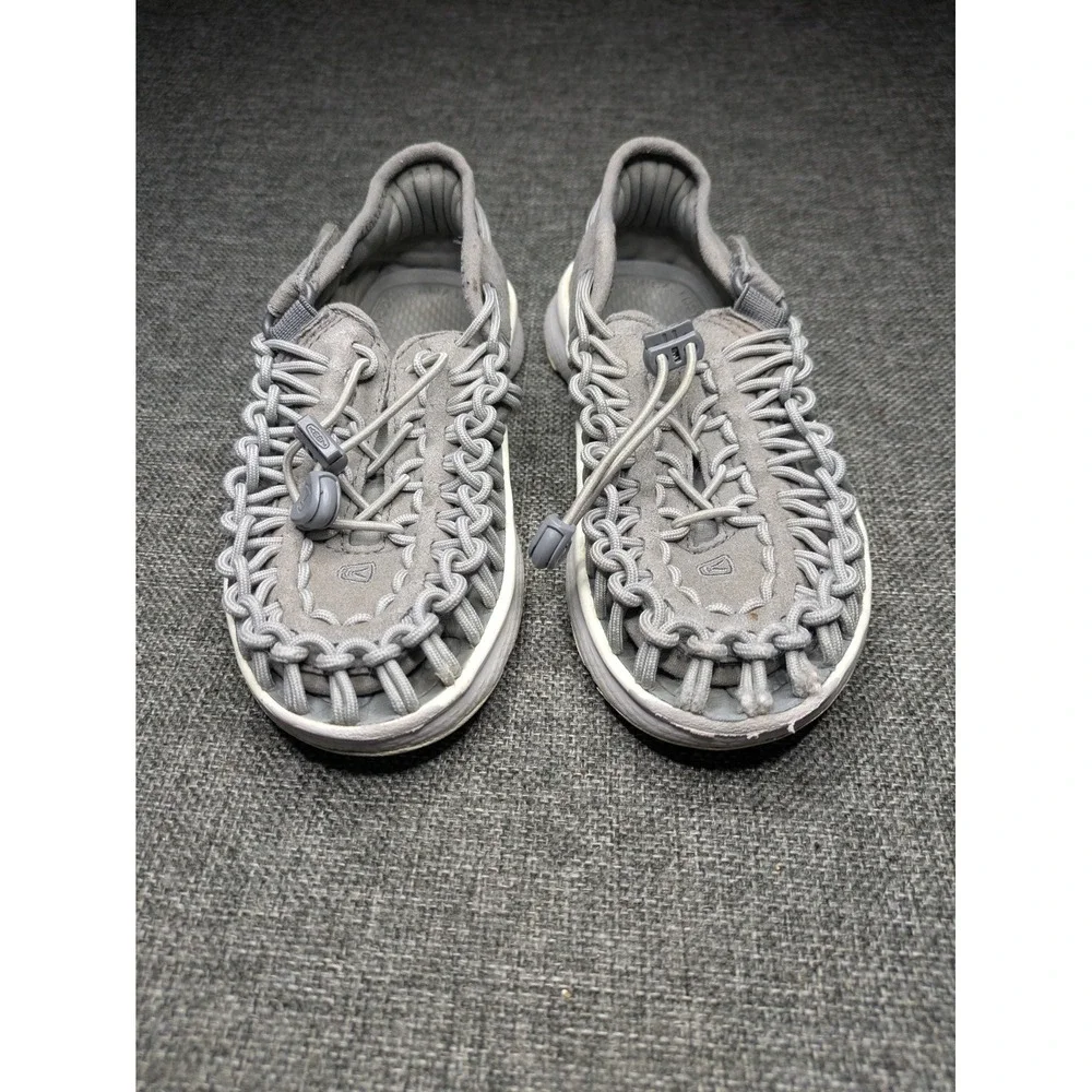 Keen Uneek 02 Boys Water Sandals Shoes Youth Size 13 Gray Bungee Sneakers